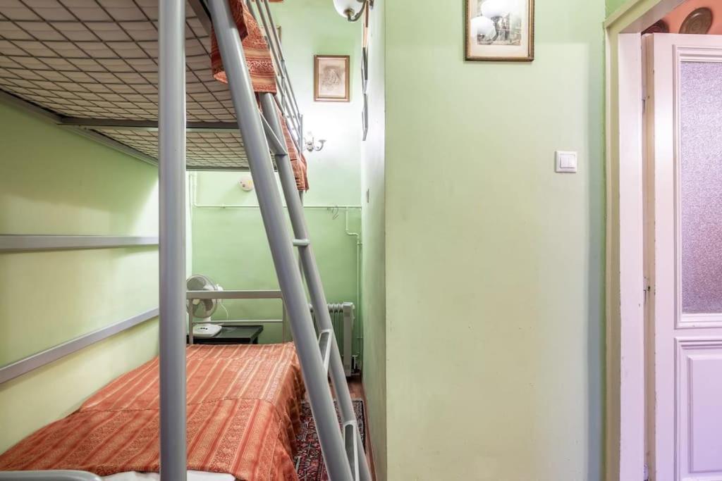 Jozsef-Corvin Central Budapest Exterior foto